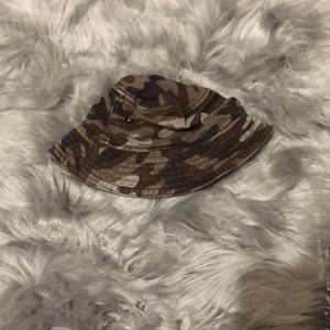 FREEAddOn Carter’s - hat